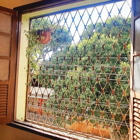 Quarto Casal Com Janela Casa Caramel Belo Horizonte Bagian luar foto