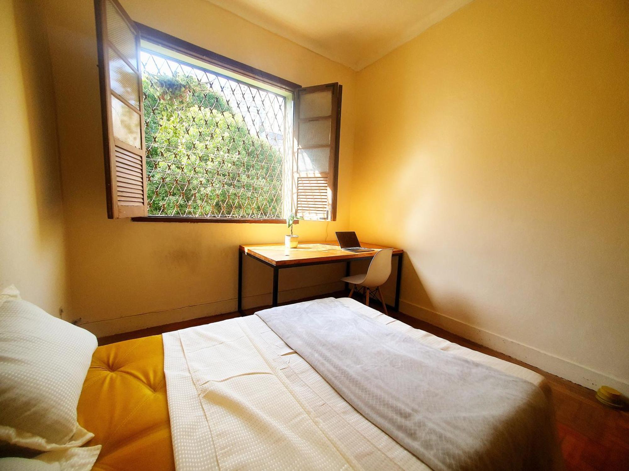 Quarto Casal Com Janela Casa Caramel Belo Horizonte Bagian luar foto